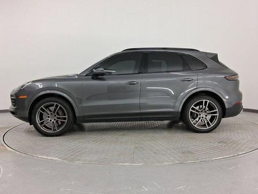 2022 Porsche Cayenne 