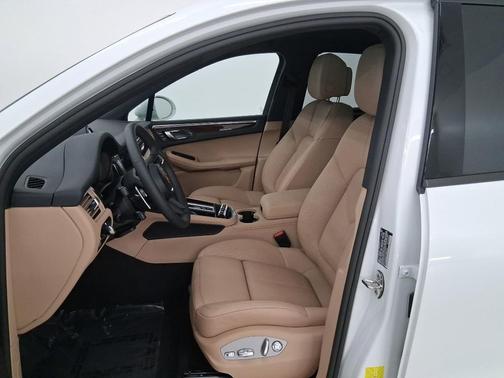 2026 Porsche Macan T
