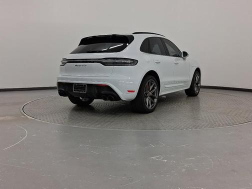 2022 Porsche Macan GTS