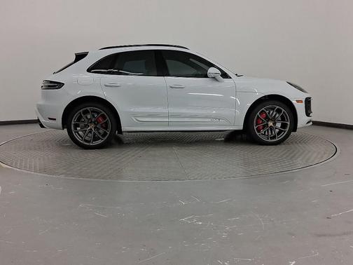 2022 Porsche Macan GTS
