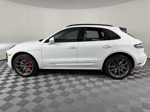 2022 Porsche Macan GTS