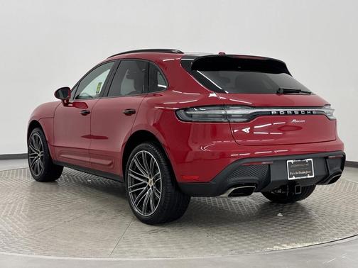 2025 Porsche Macan