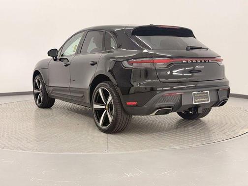 2025 Porsche Macan 