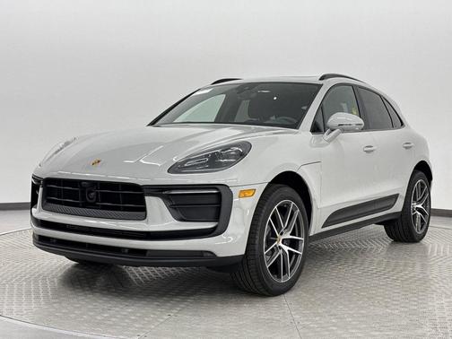 2025 Porsche Macan Base