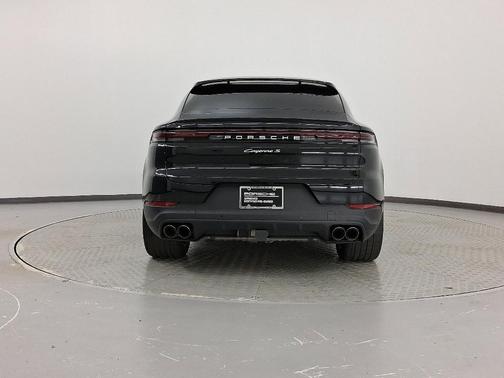 2025 Porsche Cayenne S Coupe AWD