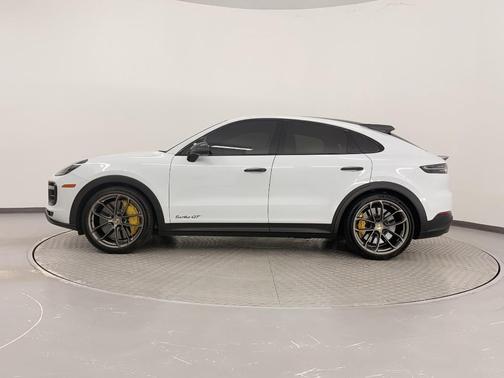 2023 Porsche Cayenne Turbo GT