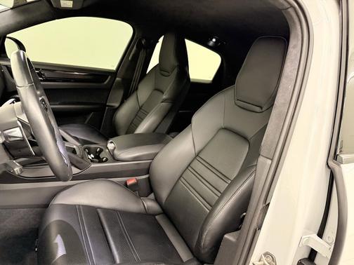 2023 Porsche Cayenne Turbo GT