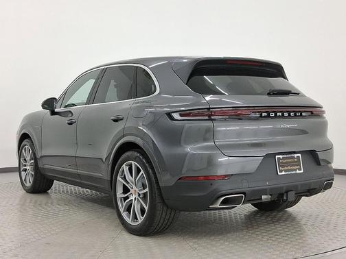 2026 Porsche Cayenne AWD