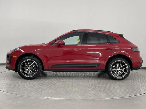 2025 Porsche Macan