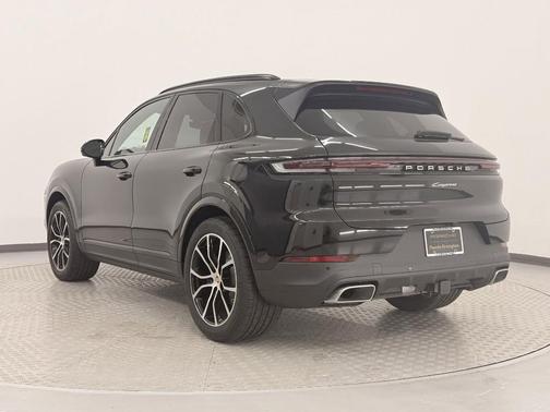 2025 Porsche Cayenne Base