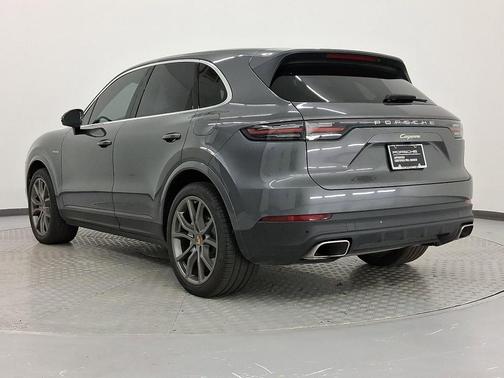 2023 Porsche Cayenne E-HYBRID