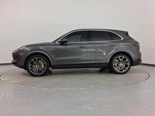 2023 Porsche Cayenne E-HYBRID