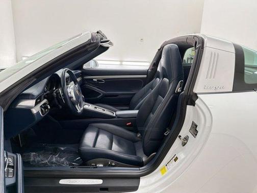 White 2016 Porsche 911