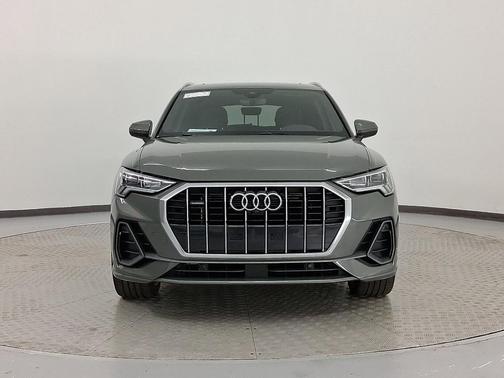 2020 Audi Q3 45 S line Prestige