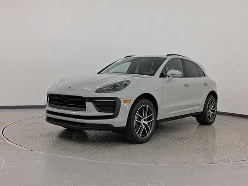 2025 Porsche Macan 