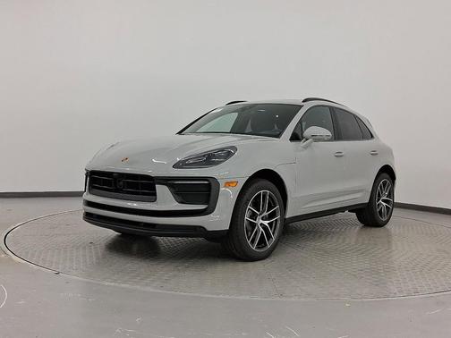 2025 Porsche Macan T