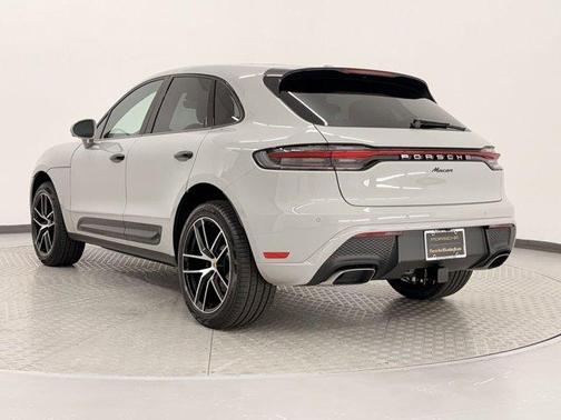 2025 Porsche Macan 