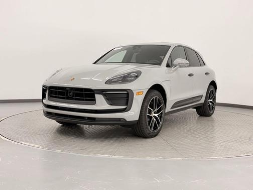 2025 Porsche Macan T