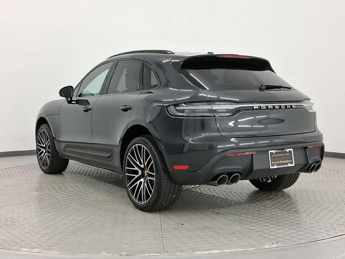2026 Porsche Macan 