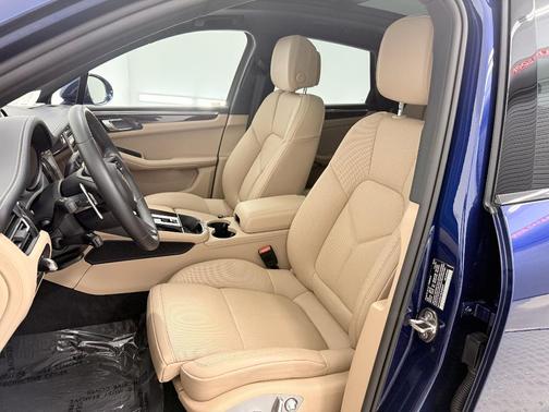 2025 Porsche Macan S