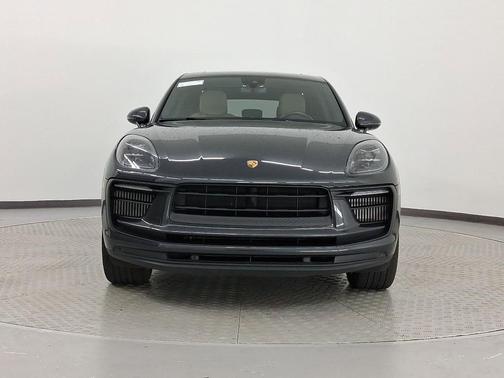 2022 Porsche Macan S