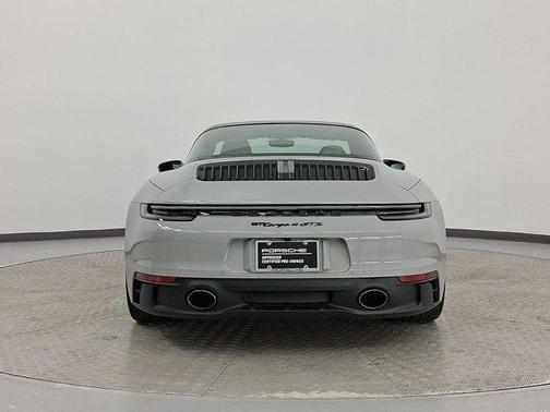 2022 Porsche 911 4 GTS