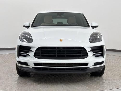 2021 Porsche Macan Base