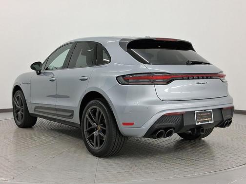 2023 Porsche Macan T