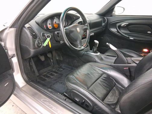 2003 Porsche 911 Carrera