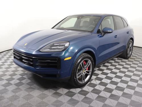 2024 Porsche Cayenne S
