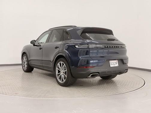2025 Porsche Cayenne Base