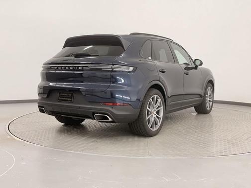 2025 Porsche Cayenne Base
