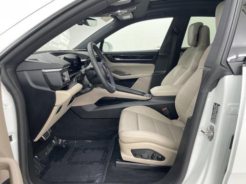 2024 Porsche Macan Electric 4