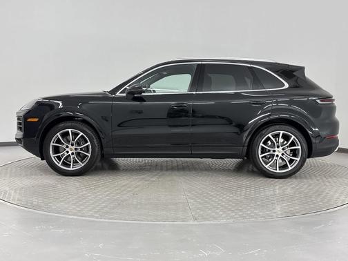 2025 Porsche Cayenne Base