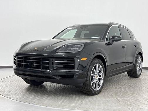 2025 Porsche Cayenne Base