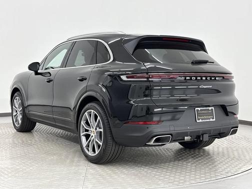 2025 Porsche Cayenne Base