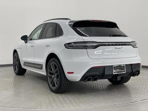 2025 Porsche Macan T