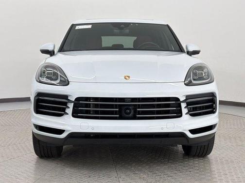 White 2022 Porsche Cayenne