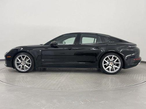 2024 Porsche Panamera Base