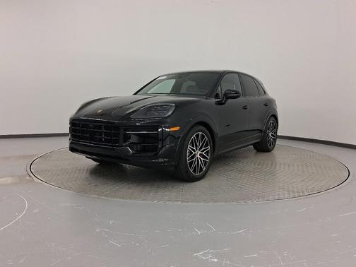 2025 Porsche Cayenne GTS
