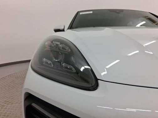 2022 Porsche Cayenne S Coupe AWD