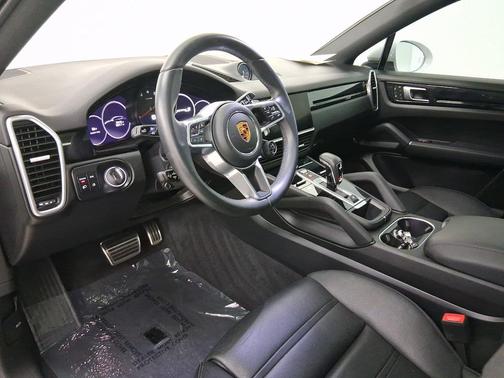 2022 Porsche Cayenne S Coupe AWD