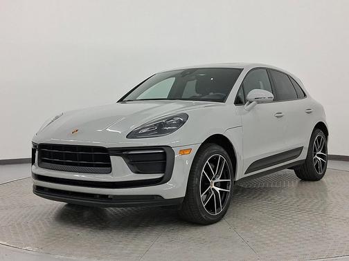 2022 Porsche Macan Base