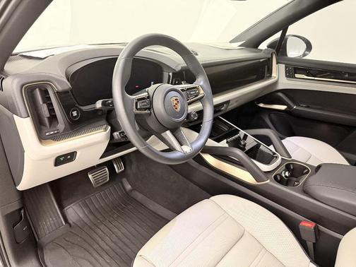 2024 Porsche Cayenne S