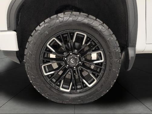 Summit White 2022 GMC Sierra 1500 AT4