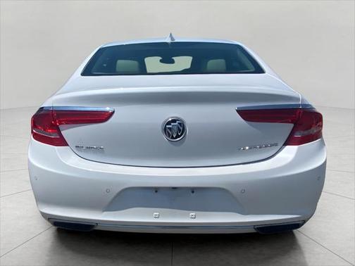 2017 Buick LaCrosse Essence