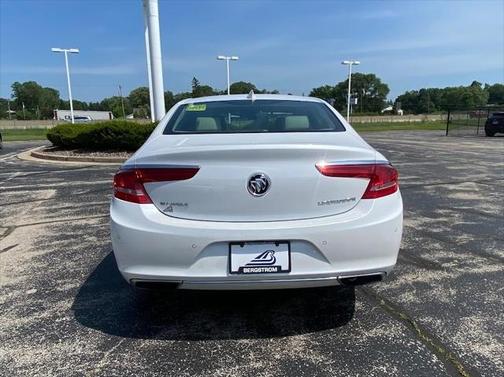 2017 Buick LaCrosse Essence