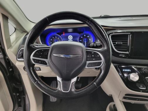 2019 Chrysler Pacifica Touring-L Plus