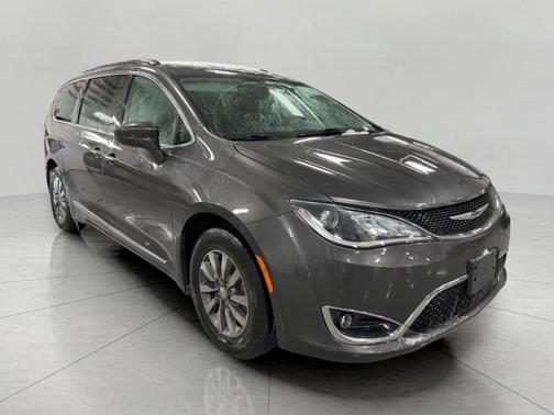 2019 Chrysler Pacifica Touring-L Plus