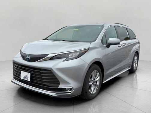 2024 Toyota Sienna XLE 7 Passenger